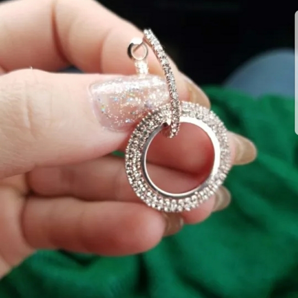 CRYSTAL ROUND EARRINGS - Picture 2 of 3